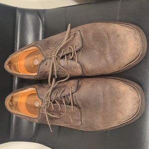 Men's size 13m distressed brown oxford shoes